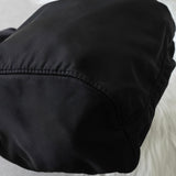 プラダ ポコノ テスート ナイロン トライアングルロゴ 巾着バッグ ポーチ ブラック - NEWSED