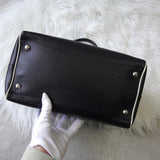プラダ サフィアーノレザー ミニボストンバッグ トライアングルロゴ ブラック / ホワイト - NEWSED