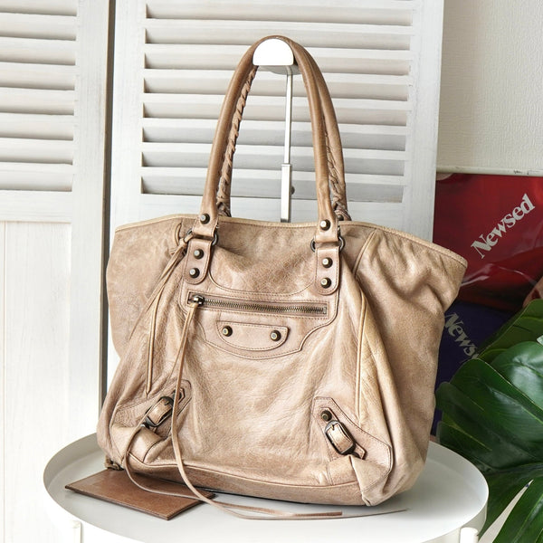 BSLENCIAGA(バレンシアガ)アイテム一覧 | ブランド古着を扱うリユース