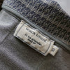 Maison Kitsune Fox 半拉链条纹全印花短袖 Polo 衫（灰色）