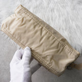 プラダ ナイロン ンショルダーバッグ アイボリー - NEWSED