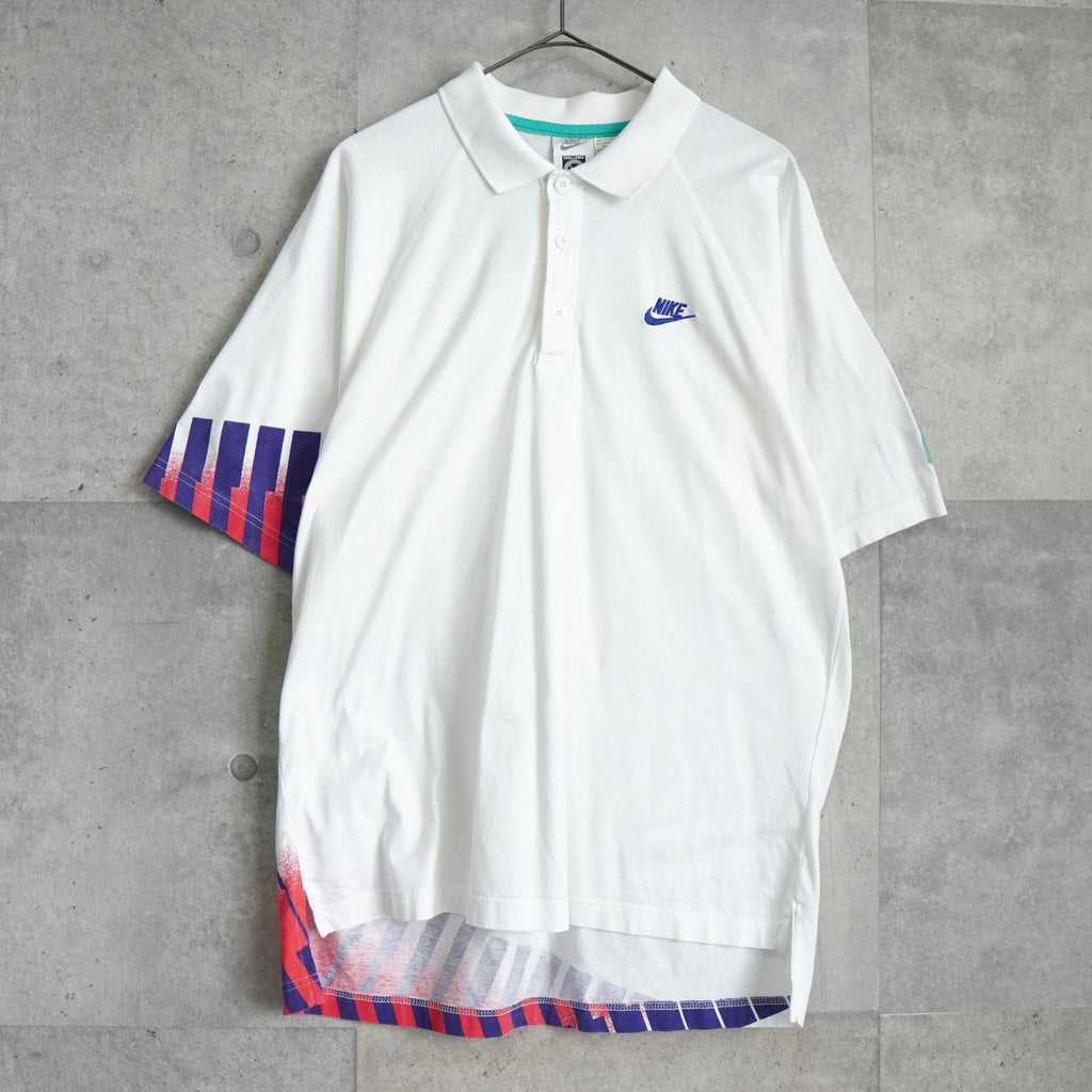 Nike 徽标刺绣短袖 Polo 衫（白色）