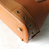 ディオール レザー ハンドバッグ 自立型 キャメル - NEWSED