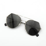 フェンディ ダブルブリッジ メタル サングラス シルバー / ブラック - NEWSED