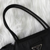 Prada Tessuto 黑色尼龙三角板手提包