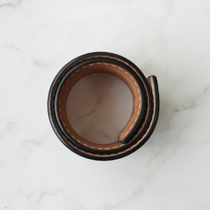 ロエベ アナグラム レザー マグネット バングル ブラック - NEWSED