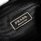 プラダ ポコノ テスートナイロン / サフィアーノレザー トライアングルロゴ ショルダーバッグ ブラック - NEWSED