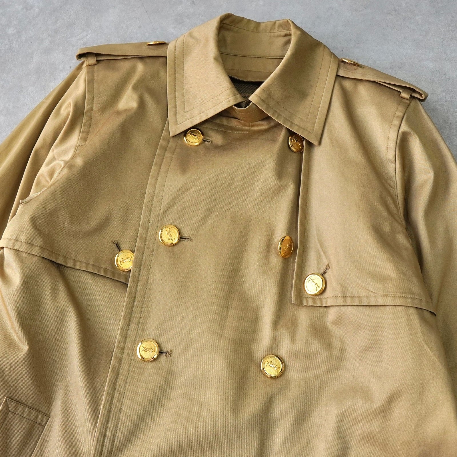 イヴ サンローラン ヴィンテージ 金ボタン レンチコート ウール