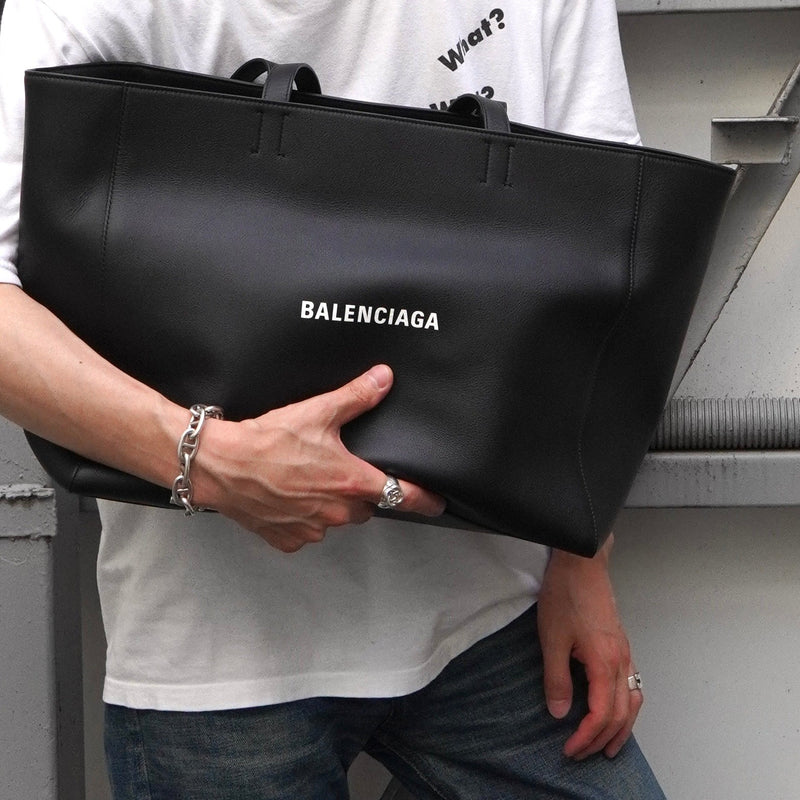 バレンシアガ エブリデイ レザー トートバッグ ブラック - NEWSED