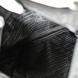 プラダ ポコノ テスートナイロン / サフィアーノレザー トライアングルロゴ ショルダーバッグ ブラック - NEWSED