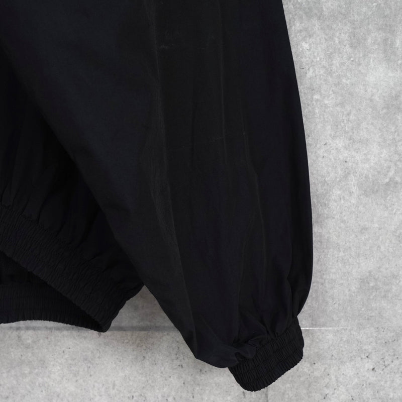 バレンシアガ ロゴ ナイロンブルゾン ブラック - NEWSED