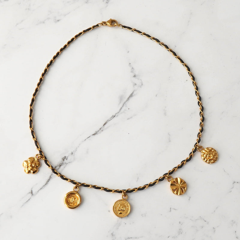 シャネルココマーク コイン クローバー カメリア チョーカー 箱付き - NEWSED