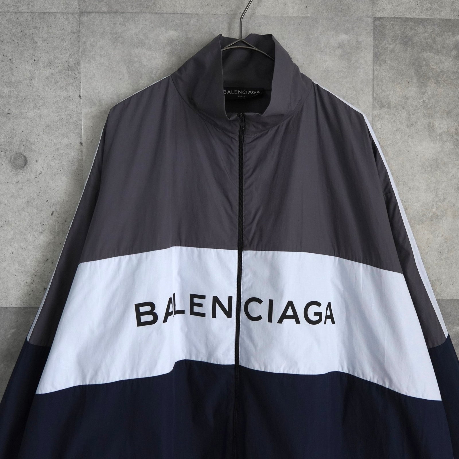 バレンシアガ ロゴ オーバーサイズ トラックジャケット ナイロン