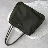 プラダ ポコノ テスート ナイロン 三角プレート トートバッグ ハンドバッグ カーキ - NEWSED