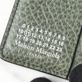 メゾン マルジェラ 四つタグ レザー 二つ折り財布 コンパクトウォレット カーキ 箱付き - NEWSED
