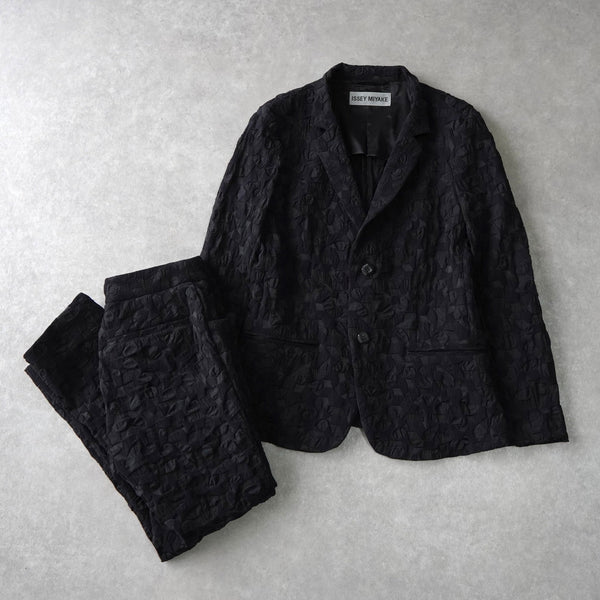 ISSEY MIYAKE / PLEATS PLEASE(イッセイミヤケ)アイテム一覧