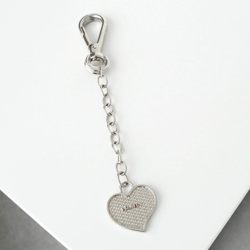 プラダ ロゴ ハート キーリング キーホルダー チャーム シルバー - NEWSED