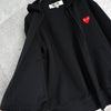 プレイ コム デ ギャルソン ハートロゴ ジップアップ パーカー ブラック