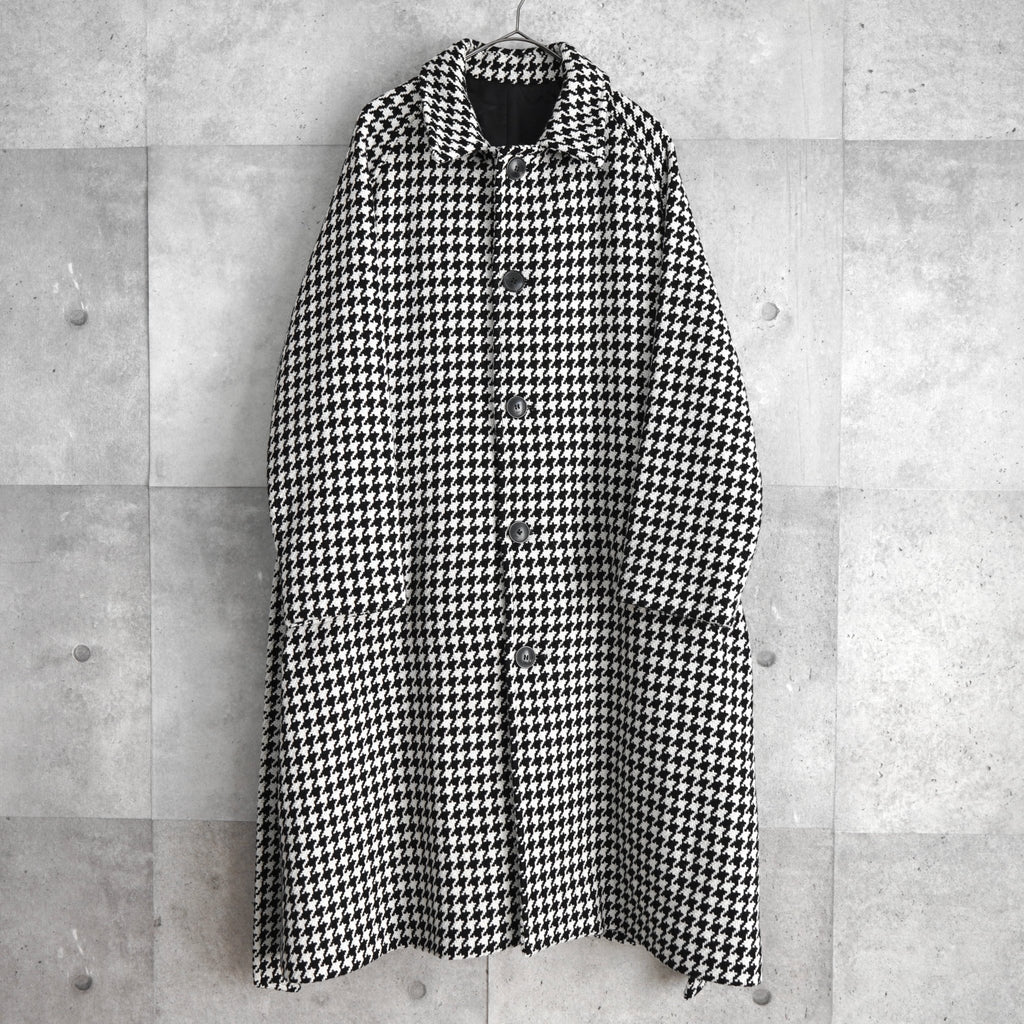 Ami Paris Houndstooth Wool Balmac Coat with Belted Waist Black/White