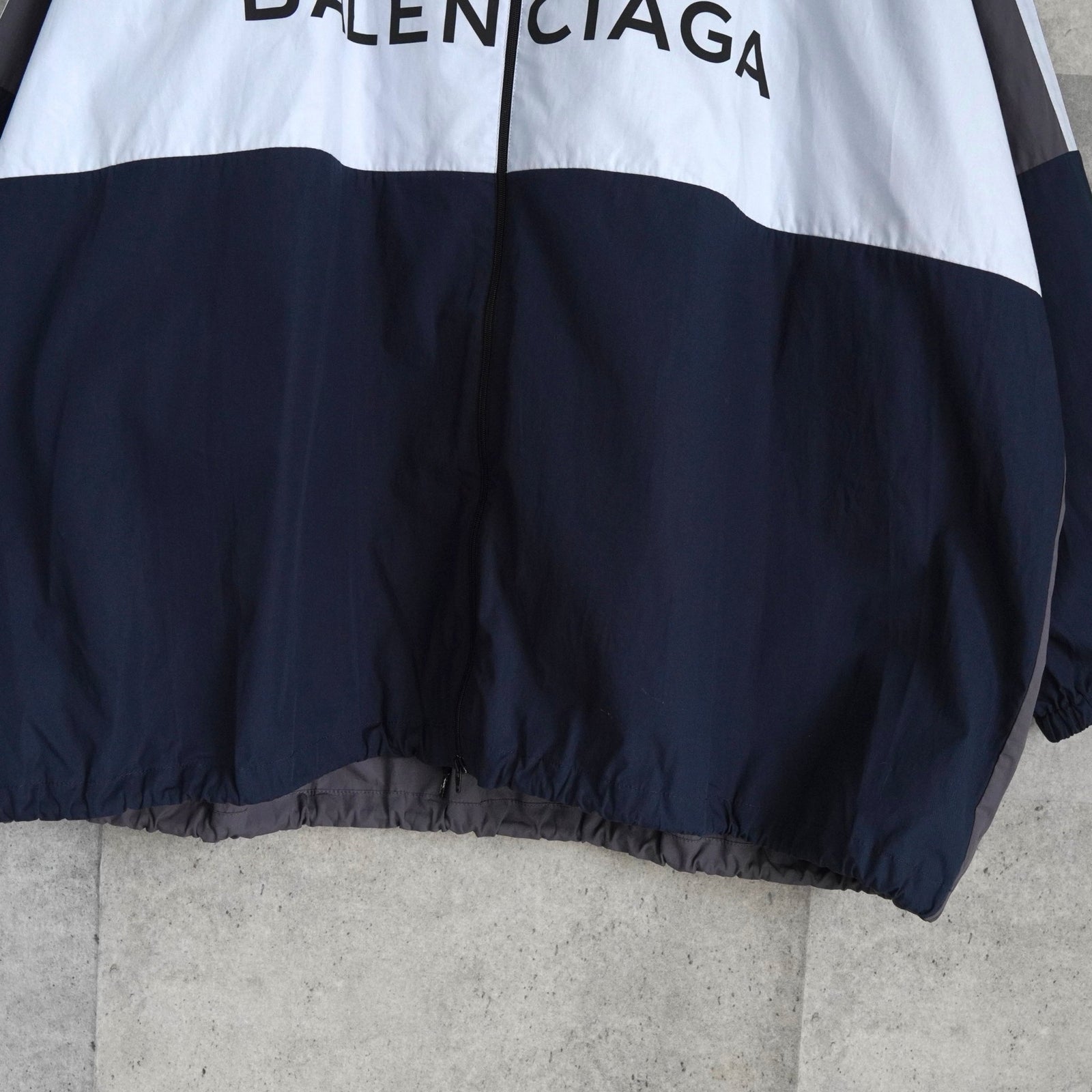 バレンシアガ ロゴ オーバーサイズ トラックジャケット ナイロン