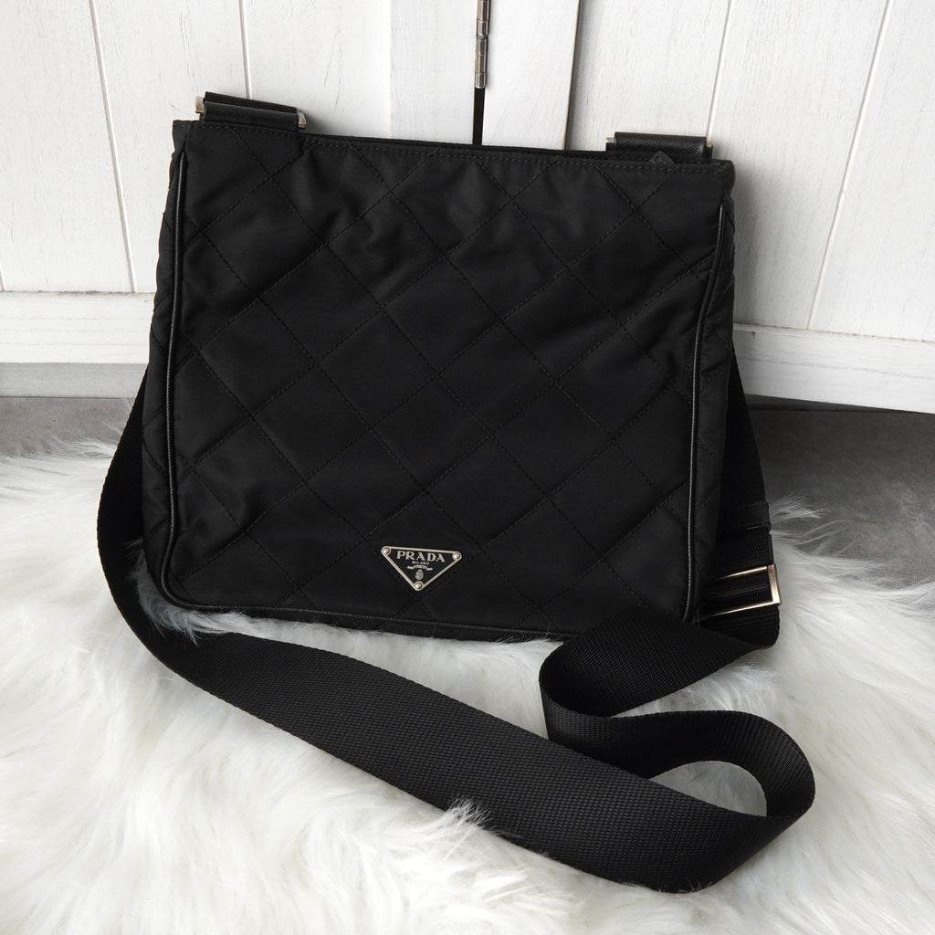プラダ キルティング ポコノ テスート ナイロン サフィアーノ レザー ショルダーバッグ 三角プレート ブラック