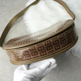 フェンディ ズッキーノ コーディングキャンバス レザー ショルダーバッグ カーキ ベージュ - NEWSED