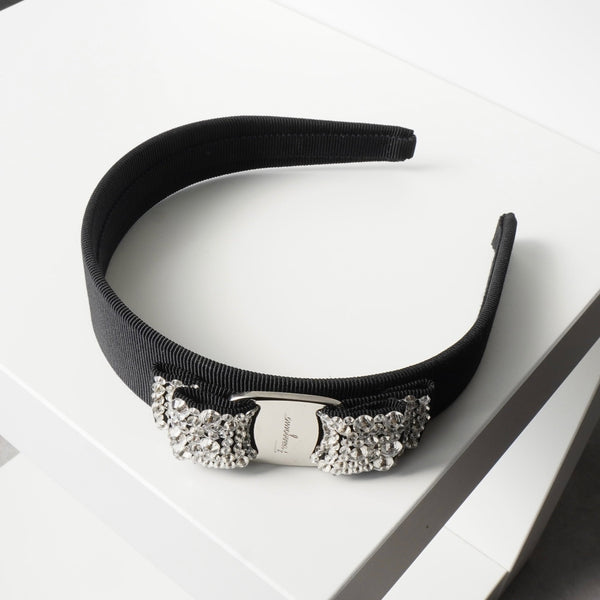 サルバトーレ フェラガモ ヴァラリボン ラインストーン ビジュー キャンバス カチューシャ ヘアバンド ブラック 箱付き - NEWSED