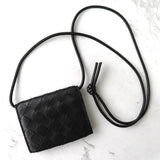 ボッテガ ヴェネタ イントラチャート レザー 二つ折り財布 ウォレットバック ブラック - NEWSED