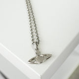 ヴィヴィアン ウエストウッド オーブ ラインストーン シルバー ネックレス - NEWSED