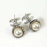 シャネル ココマーク カメリア ラインストーン パール ピアス シルバー / ブラック - NEWSED