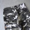 Stüssy 灰色迷彩短裤
