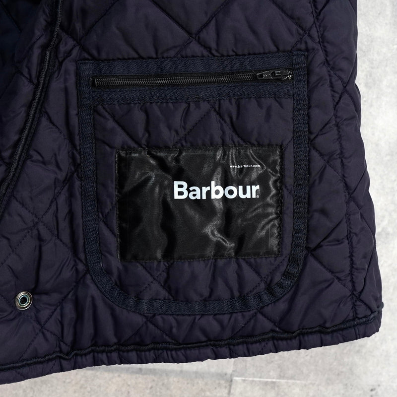 バブアー コーデュロイ襟 ロゴ キルティングジャケット ブラック - NEWSED