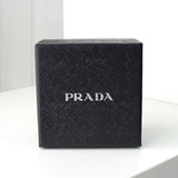 プラダ ロゴ ヘアクリップ バレッタ 髪留め ヘアアクセサリー ブラック 箱付き - NEWSED
