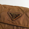 プラダ トライアングルロゴ ポコノ テスート ナイロン キルティング チェーン ミニ ショルダーバッグ ブラウン