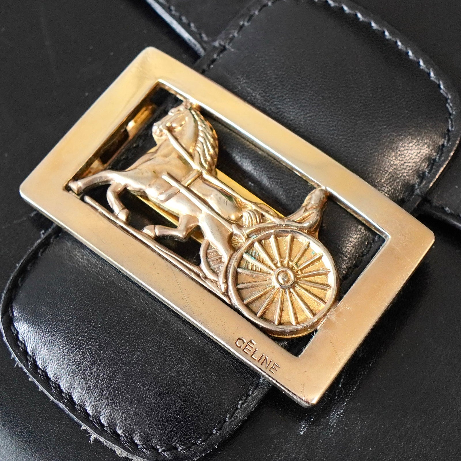 セリーヌ ヴィンテージ 馬車金具 サルキー レザー ショルダーバッグ
