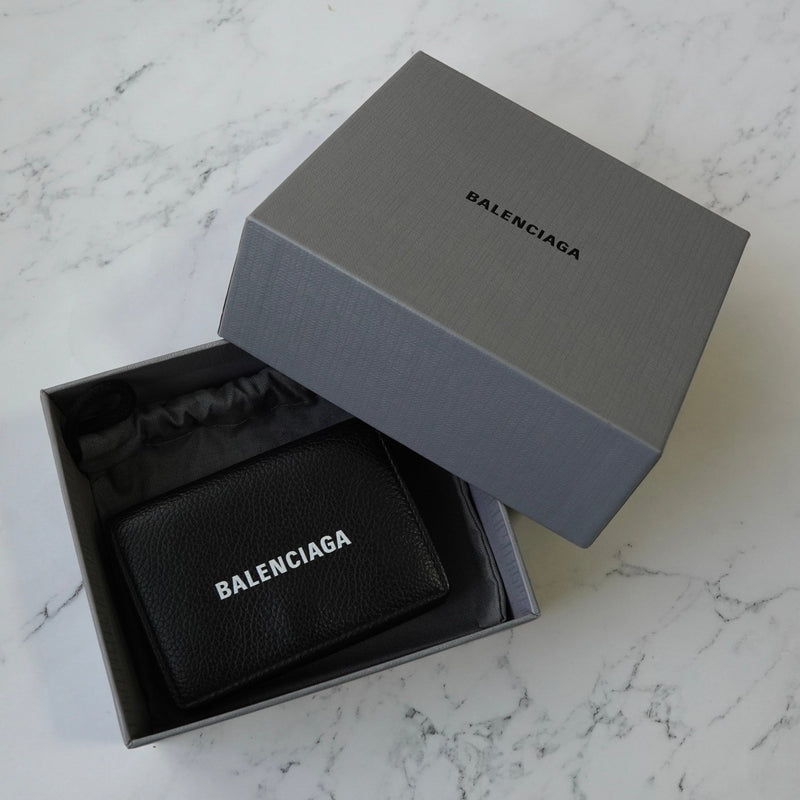 バレンシアガ エブリディ レザー 三つ折り財布 コンパクトウォレット ブラック - NEWSED