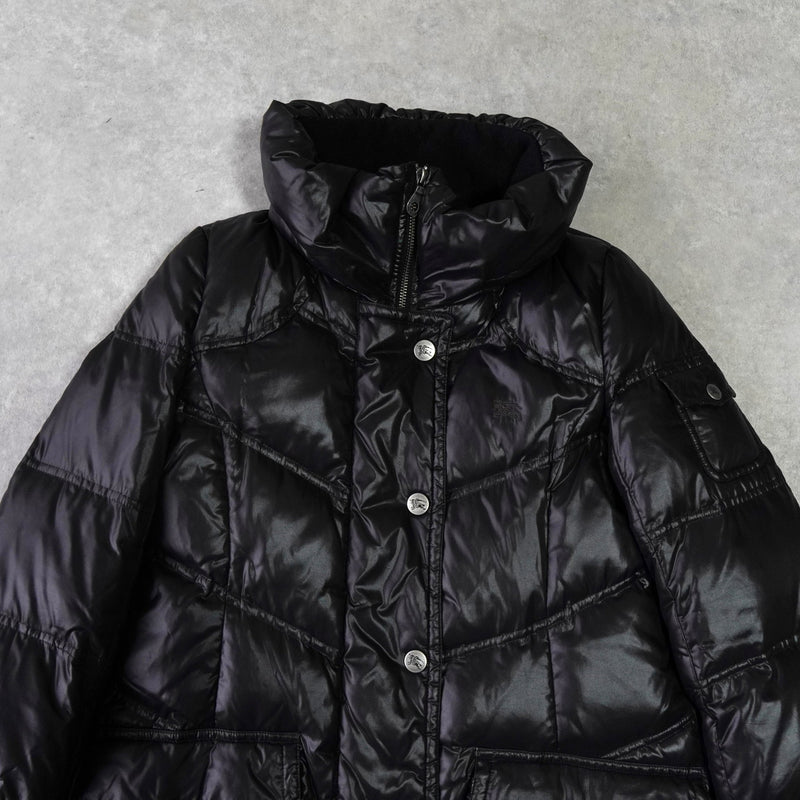 バーバリー ブルーレーベル ホースロゴ ノバチェック裏地 ロング ダウンジャケット レディース ダークブラウン - NEWSED