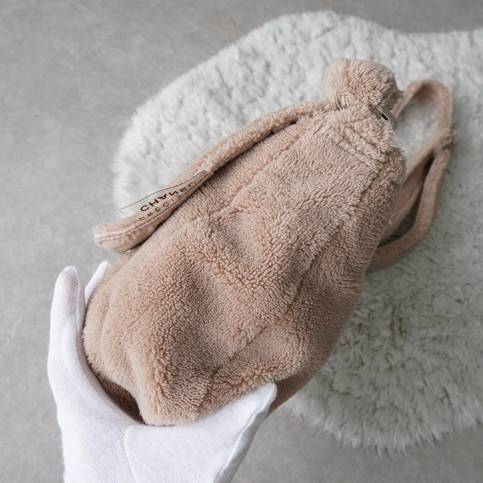 未使用品✨パイル生地ショルダーバッグ　ノベルティ ココマーク　グレー CHANEL シャネル ノベルティ ココマーク 斜め掛け ショルダー