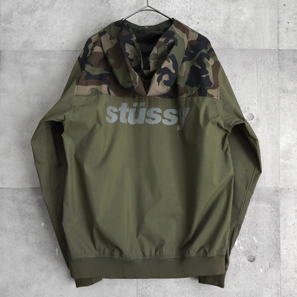 ステューシー カモ柄 ジップアップ ナイロンパーカー カーキ