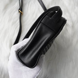 フェンディ 編み込み レザー ショルダーバッグ ポシェット 自立型 ブラック - NEWSED