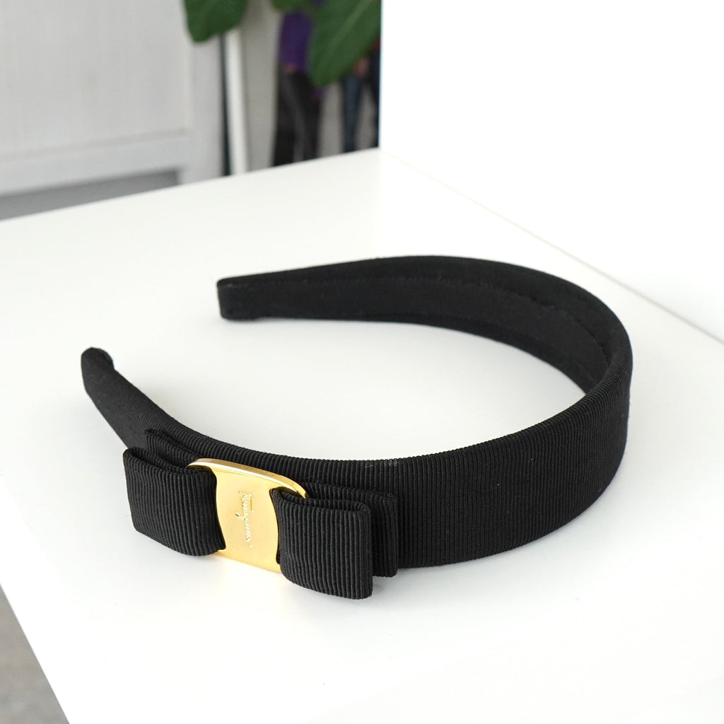 サルバトーレ フェラガモ ヴァラ リボン カチューシャ ブラック