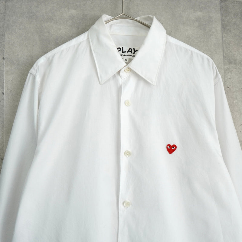 プレイ コム デ ギャルソン ハートロゴ 長袖シャツ ホワイト - NEWSED