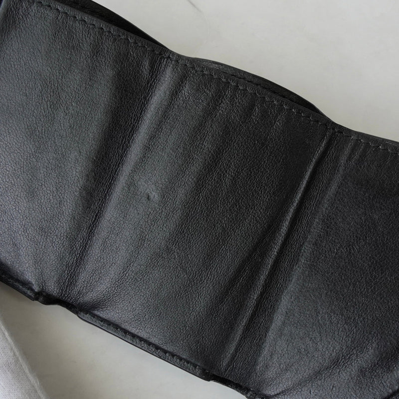 バレンシアガ エブリティ レザー 三つ折り財布 コンパクトウォレット ブラック - NEWSED