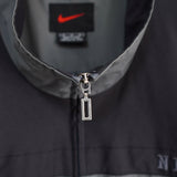 ナイキ ナイロンジャケット ブルゾン ロゴ 刺繍 ブラック / グレー - NEWSED