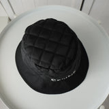 セリーヌ ロゴ キルティング ナイロン バケットハット 帽子 ブラック - NEWSED