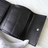 プラダ トライアングルロゴ ナイロン 三つ折り財布 ブラック 箱付き - NEWSED