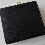 ヴィヴィアン ウエストウッド オーブ レザー がま口 二つ折り財布 ブラック - NEWSED