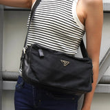 プラダ テスート ポコノ ナイロン サフィアーノレザー トライアングルロゴ ショルダーバッグ ブラック - NEWSED