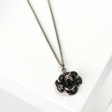 シャネル カメリア ココマーク ネックレス シルバー / ブラック - NEWSED