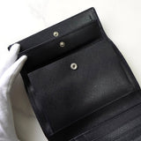 プラダ ナイロン 二つ折り財布 トライアングルロゴ ブラック - NEWSED